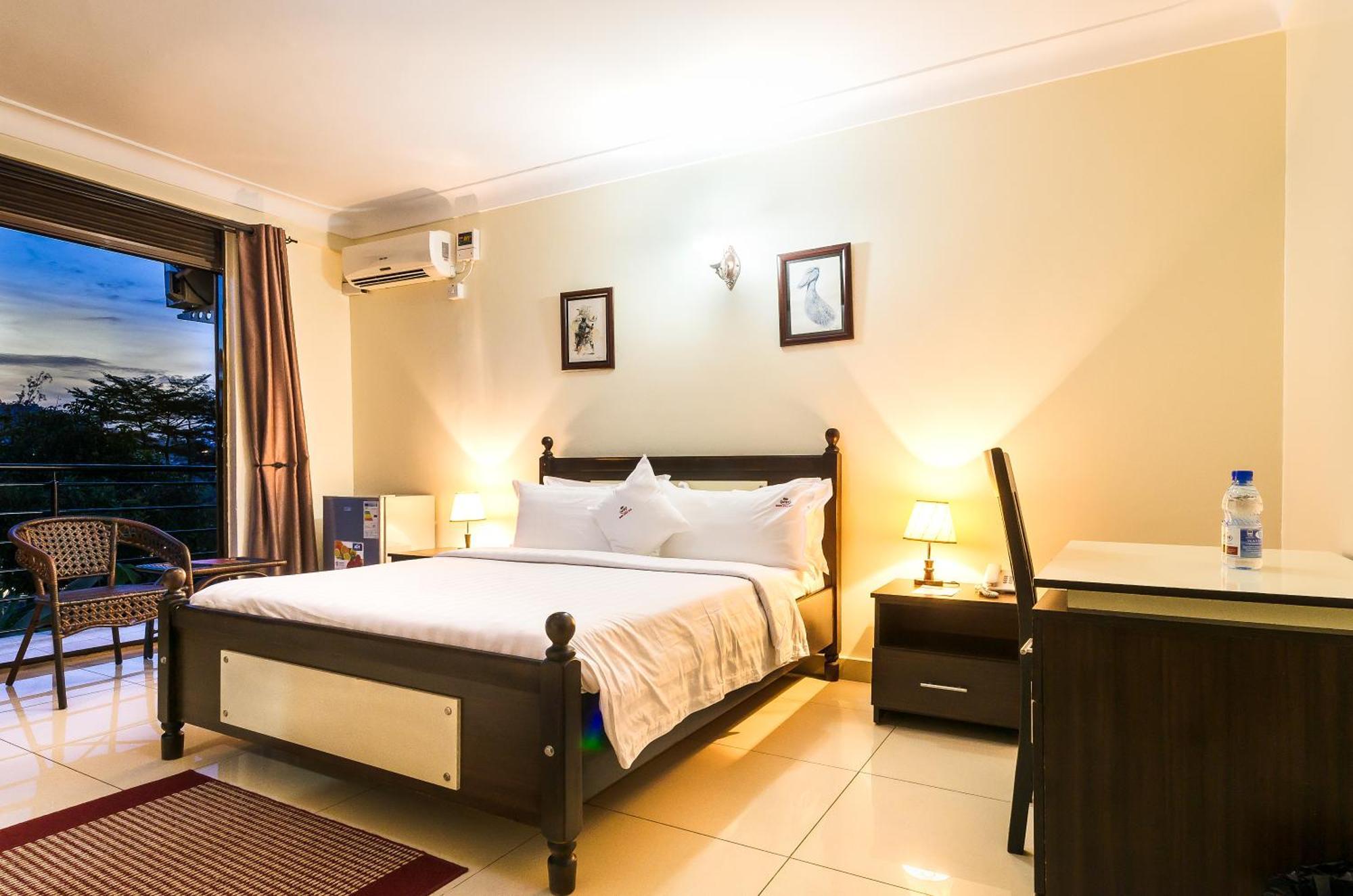 קמפאלה Marie'S Royale Hotel מראה חיצוני תמונה