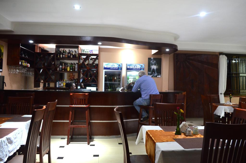 קמפאלה Marie'S Royale Hotel מראה חיצוני תמונה