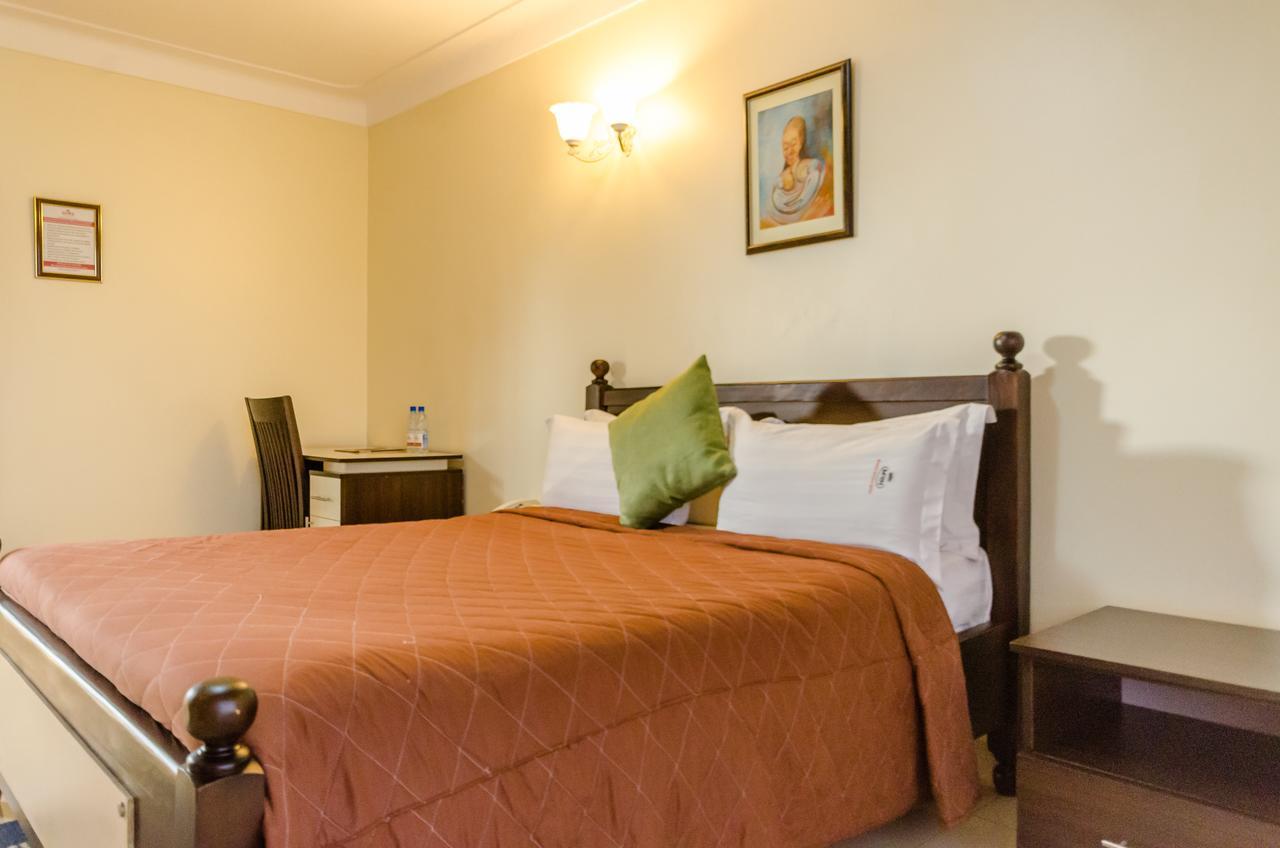 קמפאלה Marie'S Royale Hotel מראה חיצוני תמונה