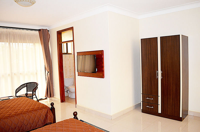 קמפאלה Marie'S Royale Hotel מראה חיצוני תמונה